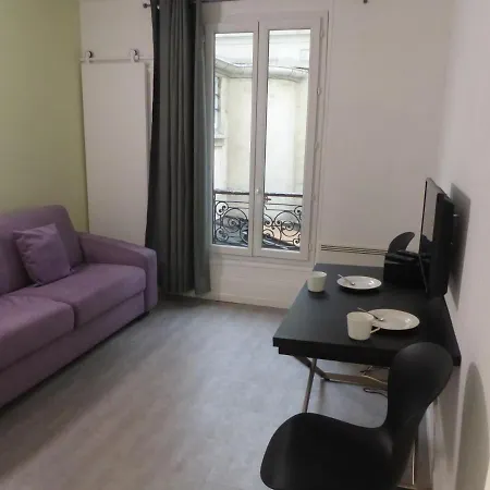 Apartment Pres Parc Buttes Chaumont Paris